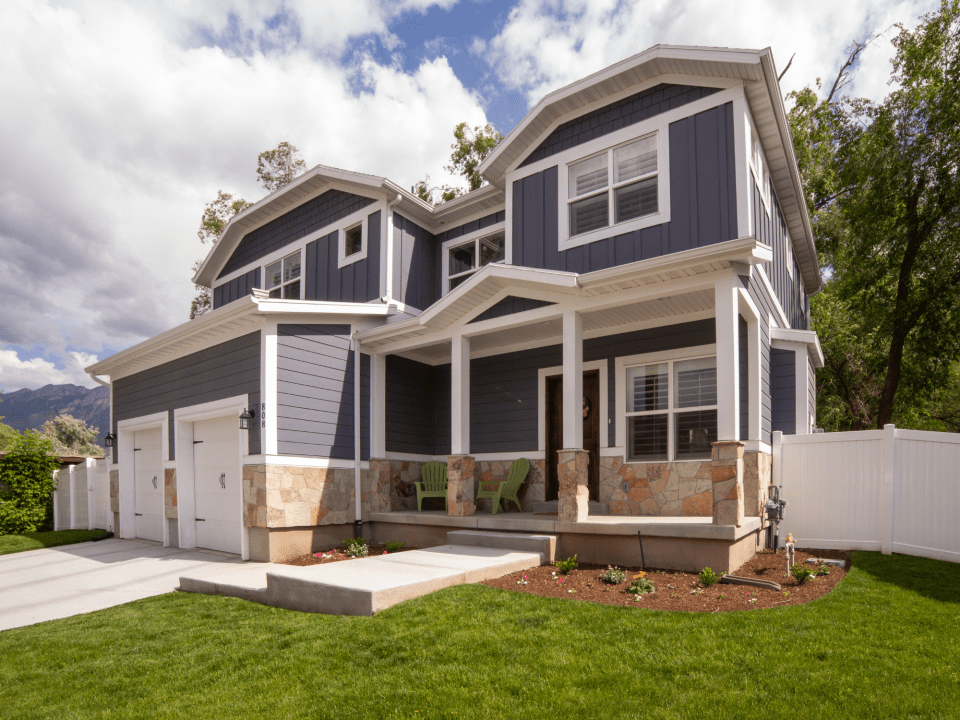 how much does it cost to paint a house exterior